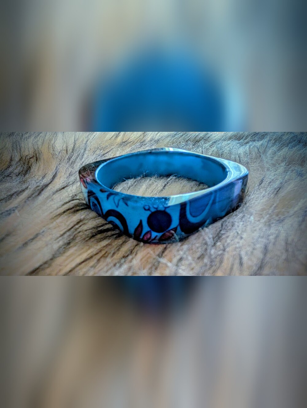 Blue Patterned Resin Bangle Bracelet New With Out Tags